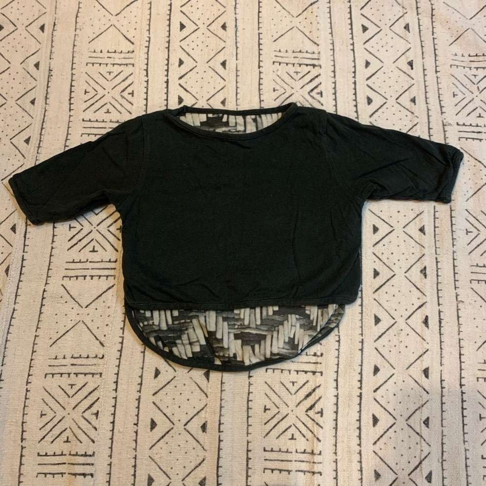 Reversible top